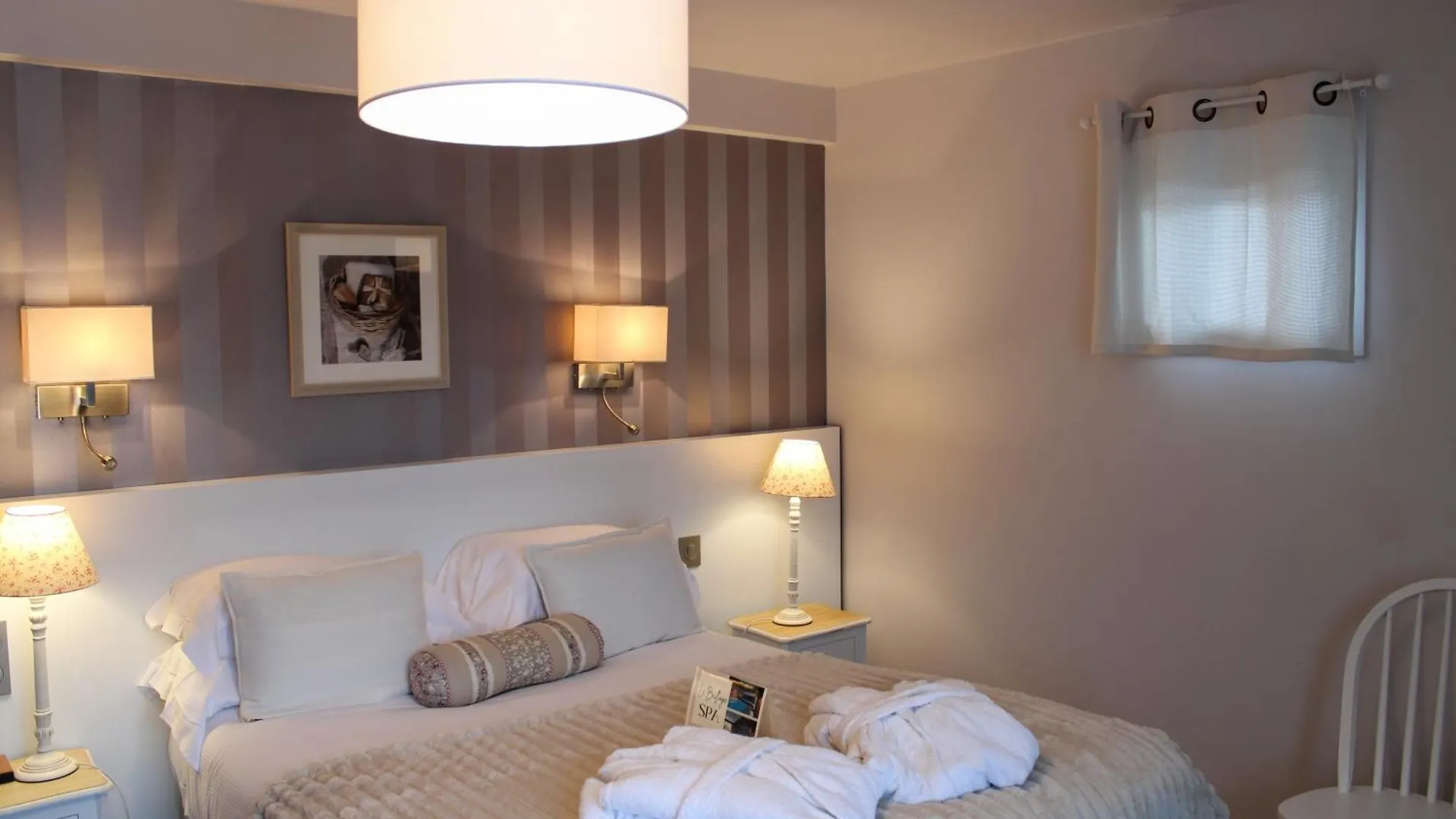 Le Bailliage Hotel & Spa 살레 3*,  프랑스