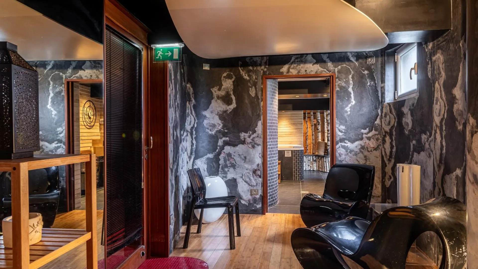 Le Bailliage Hotel & Spa 살레